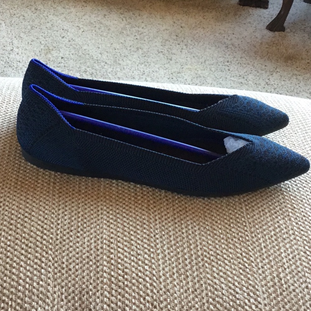 NWOT Rothy’s Point Flats in Blue/Black Python Print - Picture 3 of 5